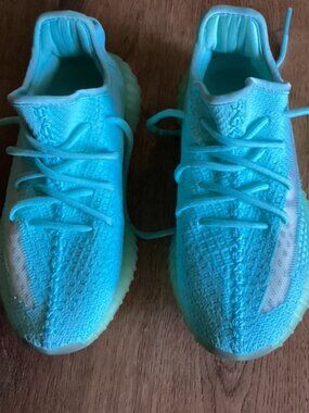 Adidas Yeezy Boost 350 V2 Size 6.5 Womens Lace‎ Up Turquoise Perfect Condition